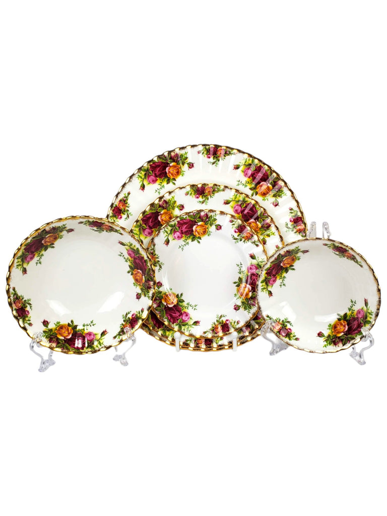 Vintage Royal Albert - Old Country Roses 5 Piece Dinner Setting