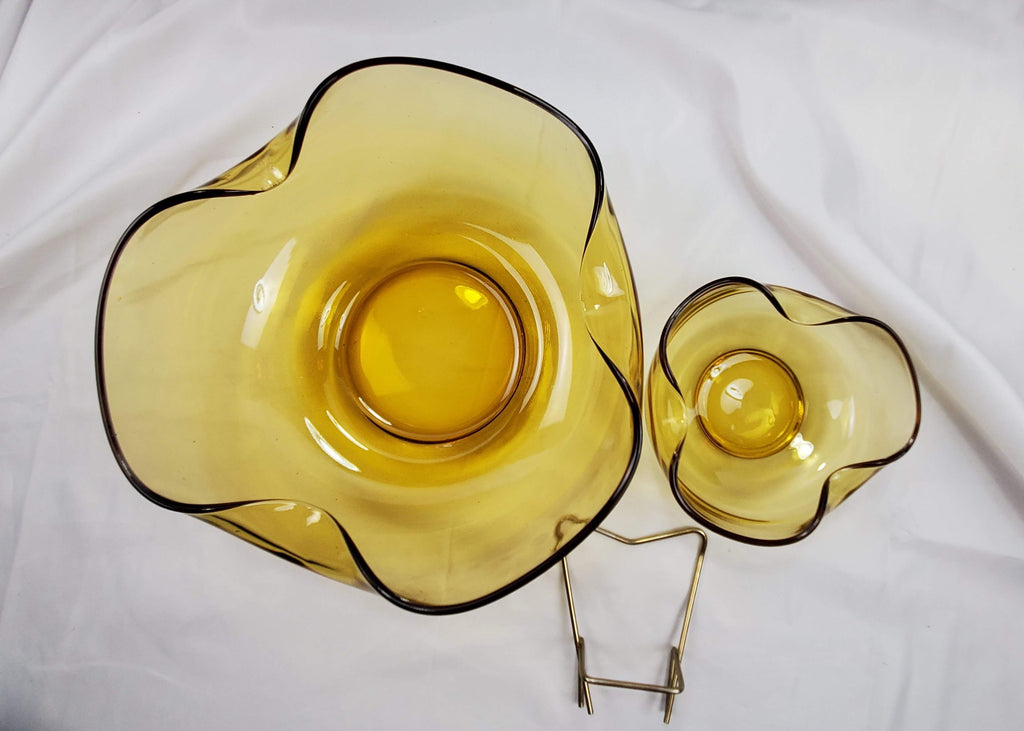 Vintage Anchor Hocking Honey Gold Dip Bowl Set